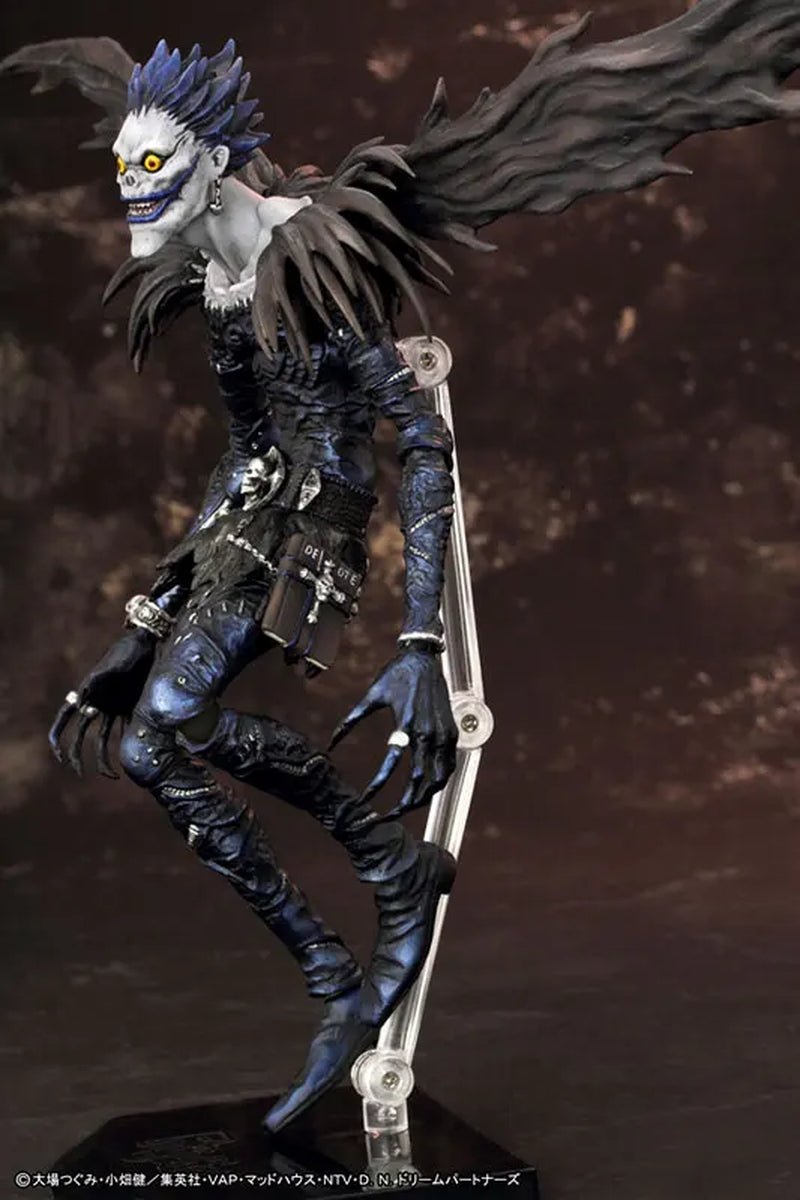Death God vs Detective — Ryuk × Light Collector Figures - Anime Versus